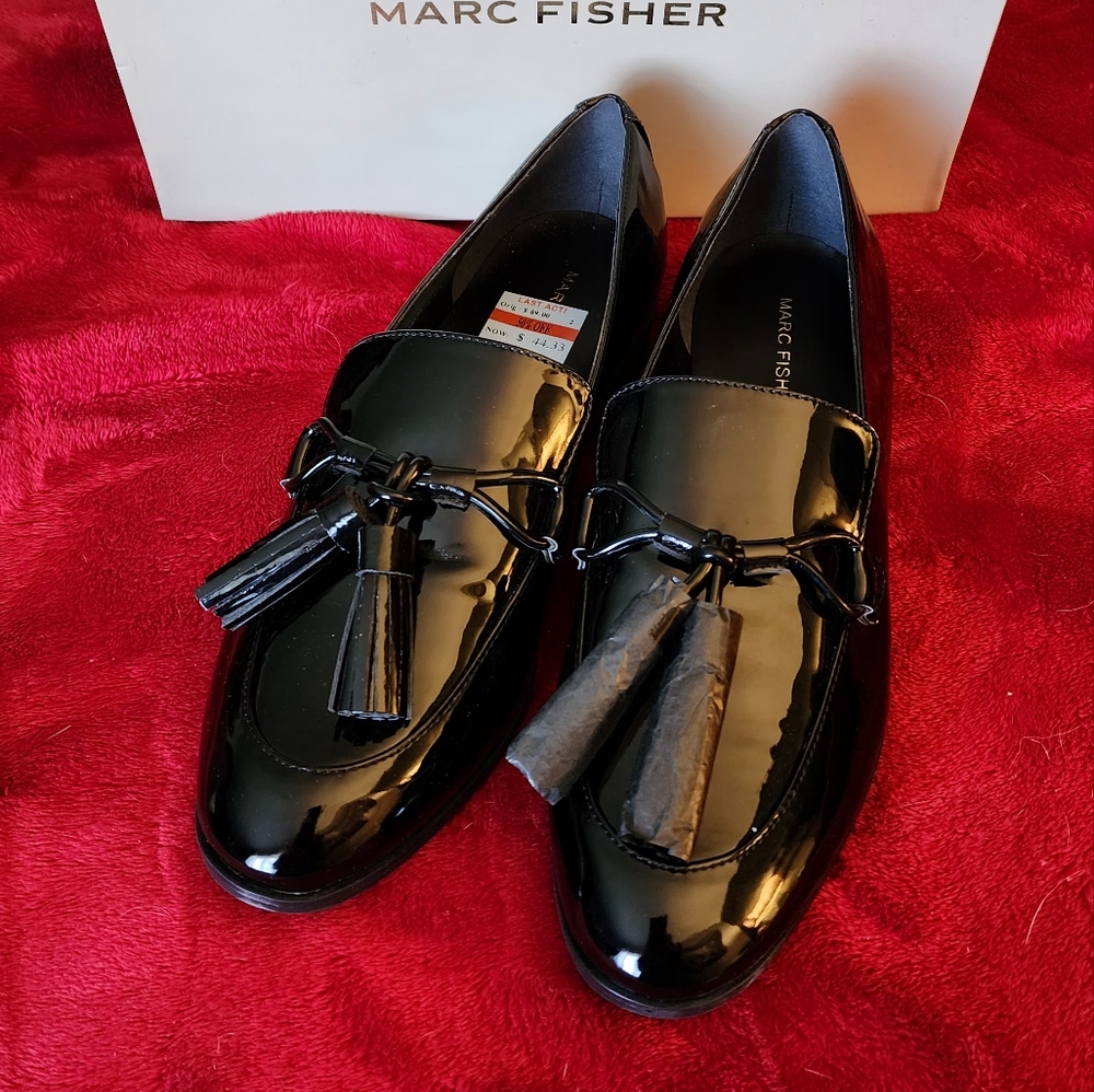 Marc Fisher women's Black Loafers